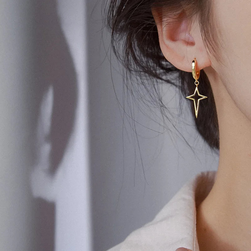 Boucles d'oreilles punk avec motif étoile