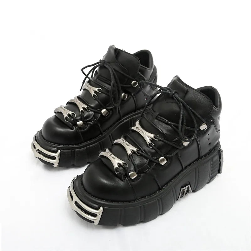 GOTISCHE SCHUHE AUF PLATTFORM MIT METALLVERSTÄRKUNG 6 CM