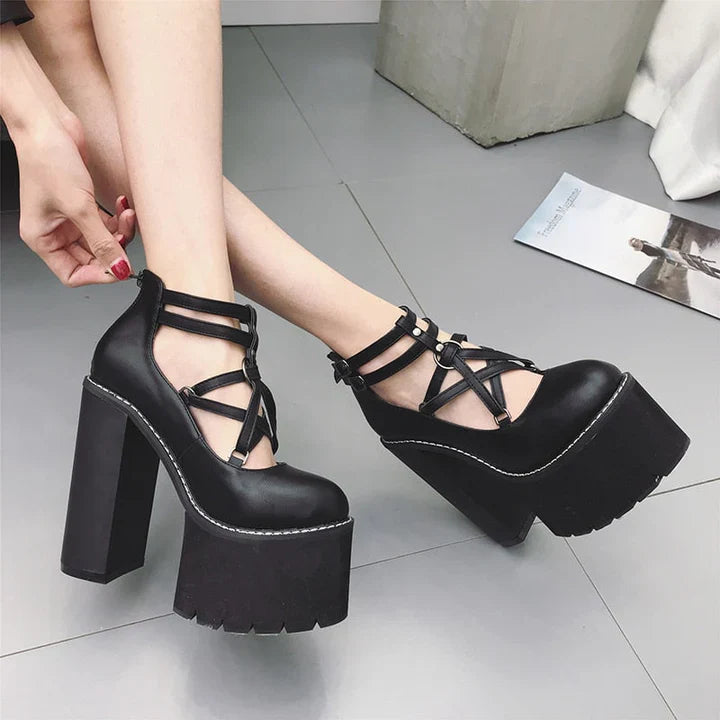 GOTHIC-PLATFORM-SCHUHE