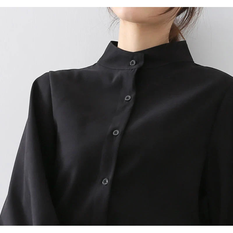 Schwarzes Gothic-Shirt im Big O'Laternen-Stil