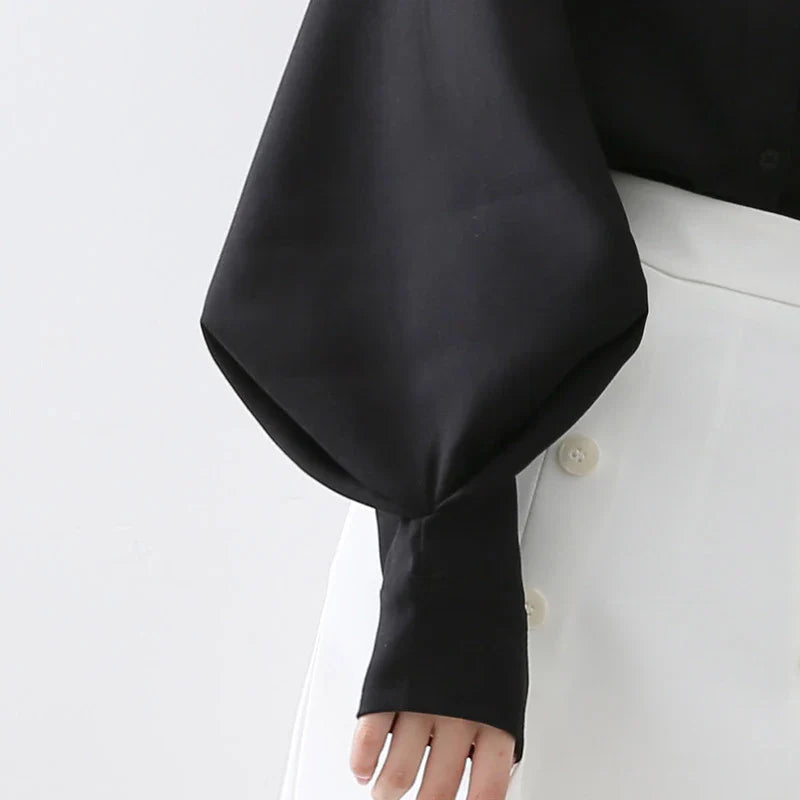 Schwarzes Gothic-Shirt im Big O'Laternen-Stil