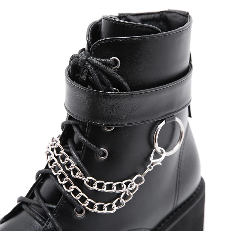 CHAUSSURES GOTHIQUES EN CUIR ÉCOLOGIQUE NOIR AVEC CHAÎNE