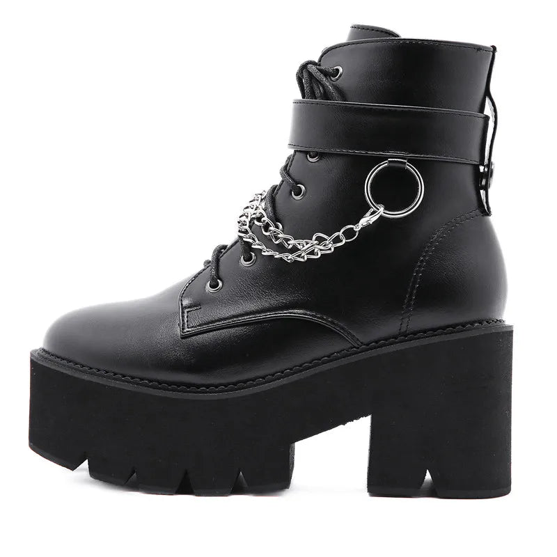 CHAUSSURES GOTHIQUES EN CUIR ÉCOLOGIQUE NOIR AVEC CHAÎNE