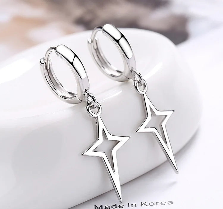 Boucles d'oreilles punk avec motif étoile