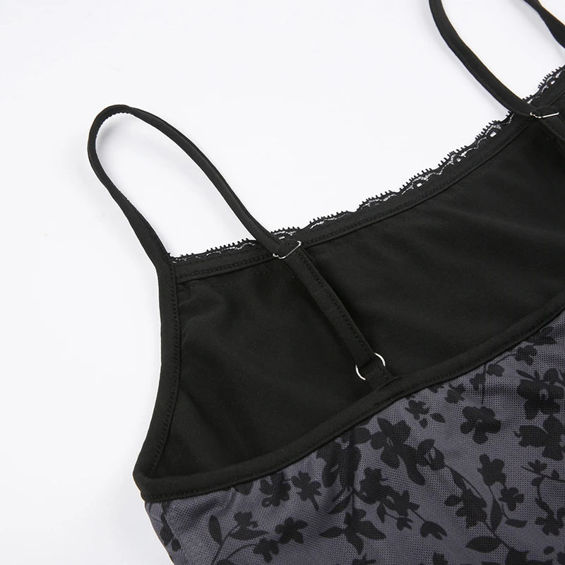 Robe gothique noire d'été
