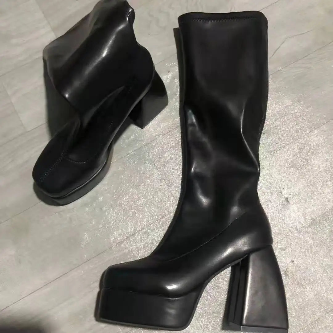Gothic-Schuhe mit hohem Plateau