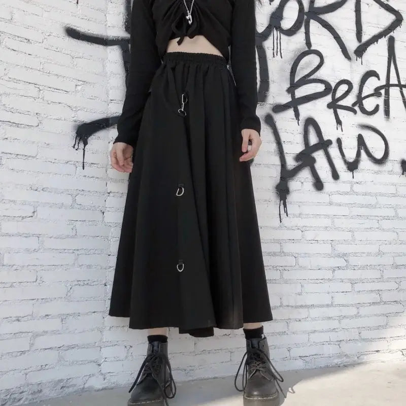 LANGER ROCK IM GOTHIC-STIL