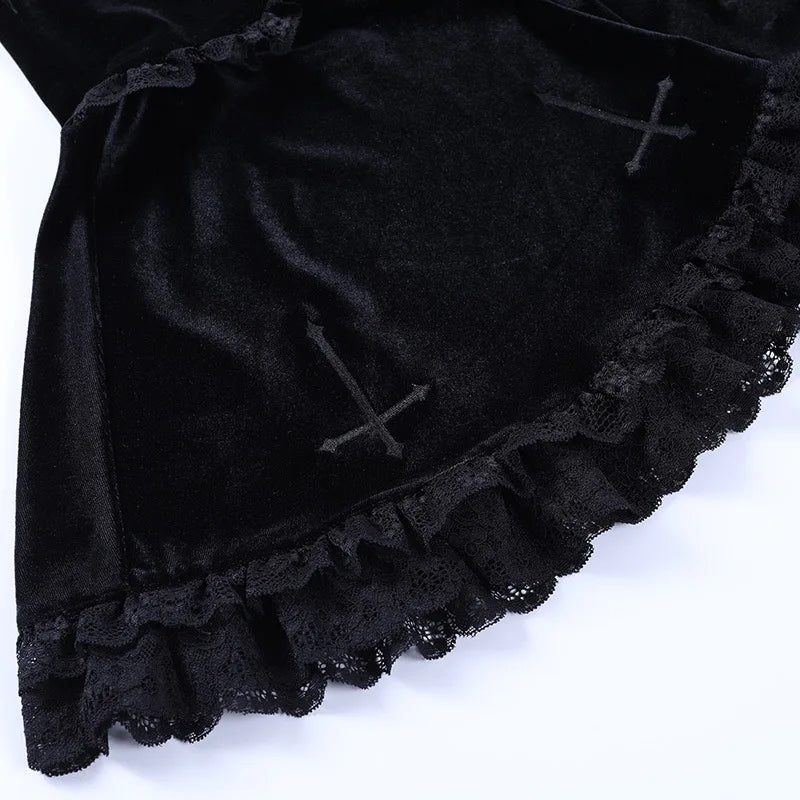Gothic-Rock mit Kreuzen