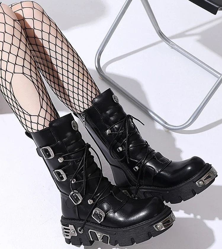 Bottes gothiques hautes d'automne