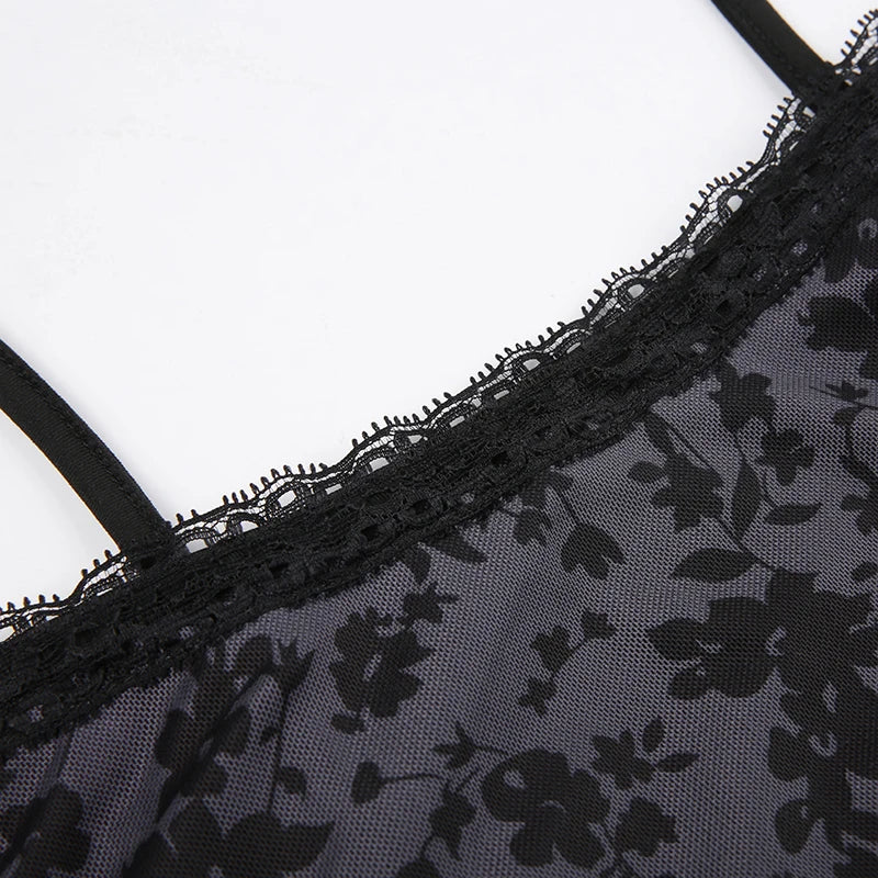 Robe gothique noire d'été