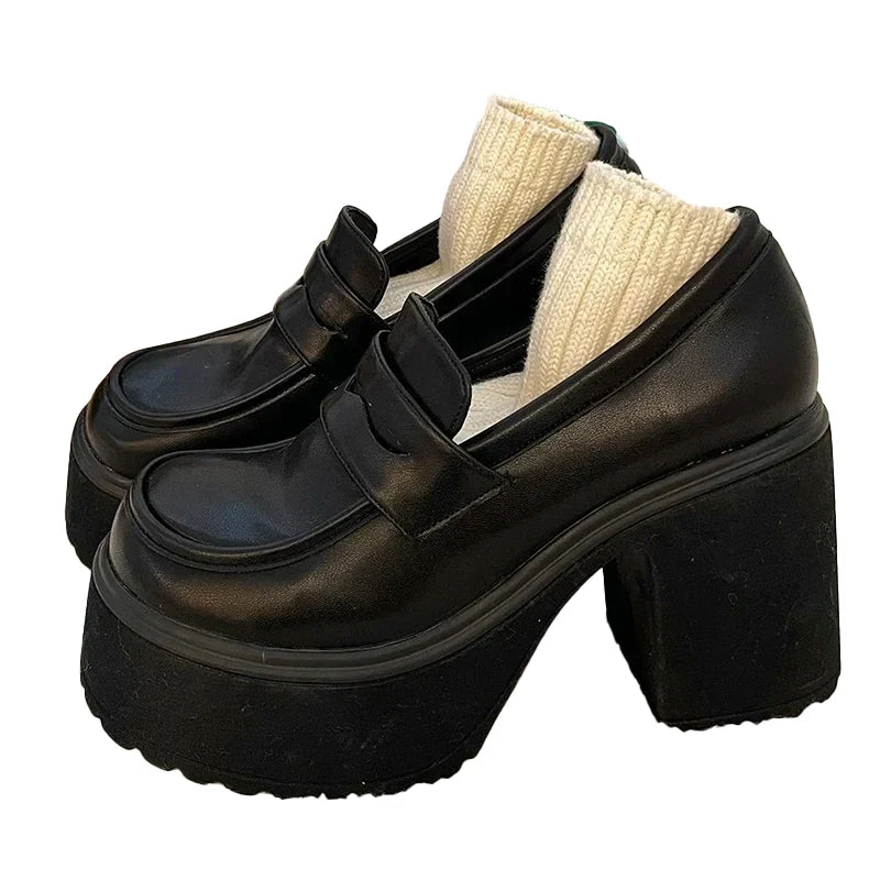 Frühlings-Plateauschuhe – mattschwarz
