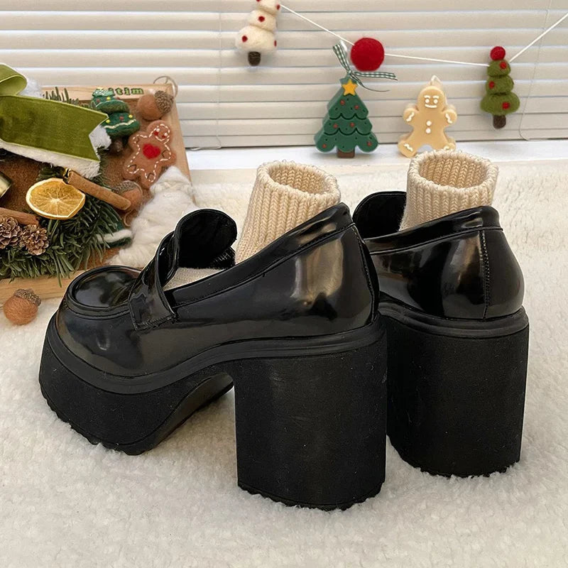 Frühlings-Plateauschuhe – mattschwarz