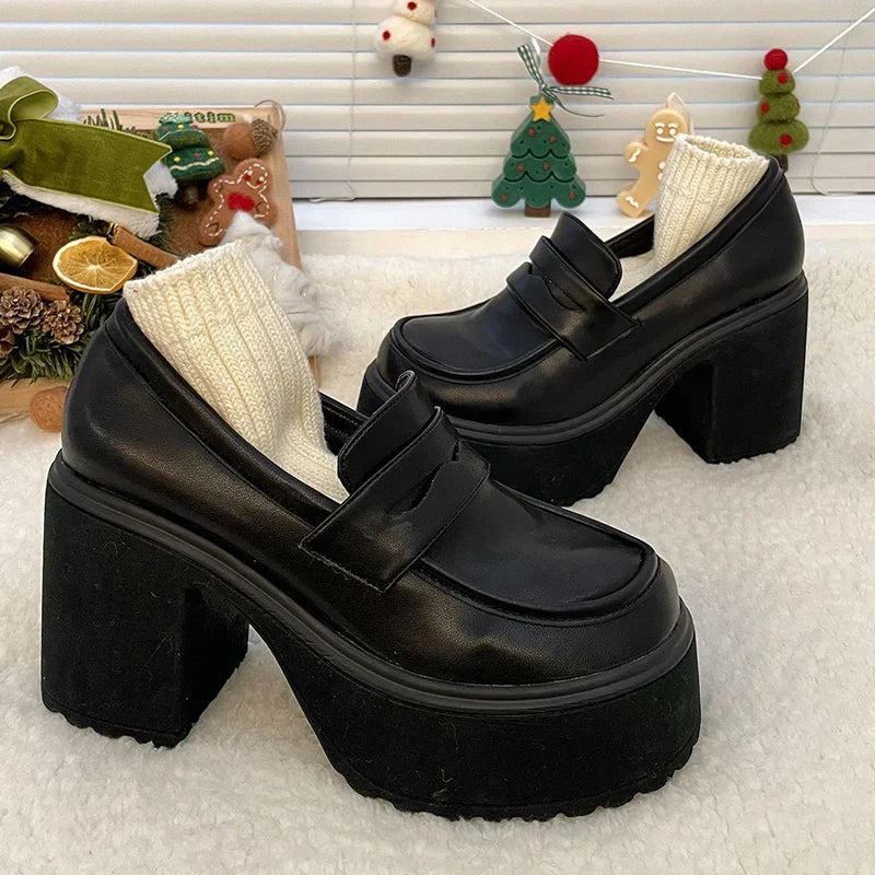 Frühlings-Plateauschuhe – mattschwarz