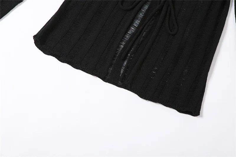 Blouse noire avec ficelle