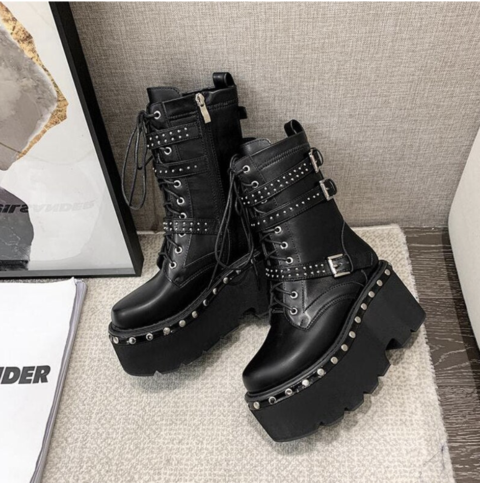 HOHE LEDERSCHUHE FÜR DAMEN