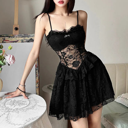 Robe gothique en dentelle foncée