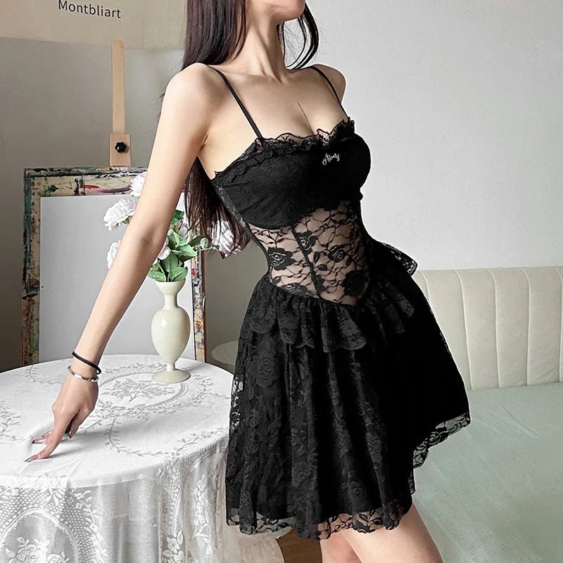 Robe gothique en dentelle foncée